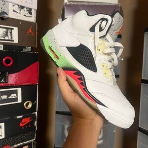 Air Jordan retro 5.  poision green size 9.5